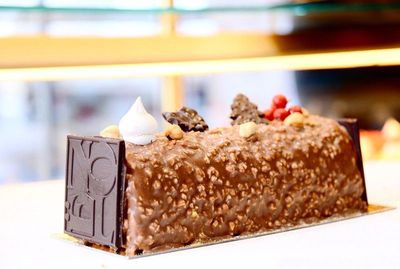 Bûche Chocolat Rocher Faite Maison à Partager Noel Boulangerie Aixoise Marseille